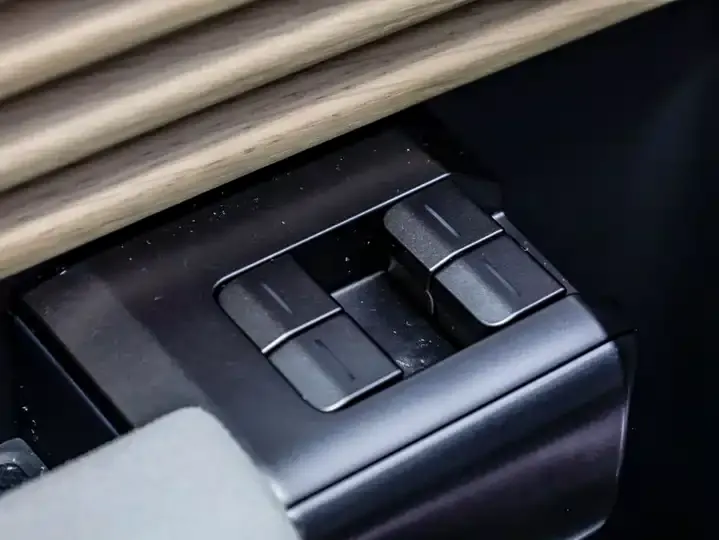 Audi E5 Sportback 2026 flagship quattro model 12