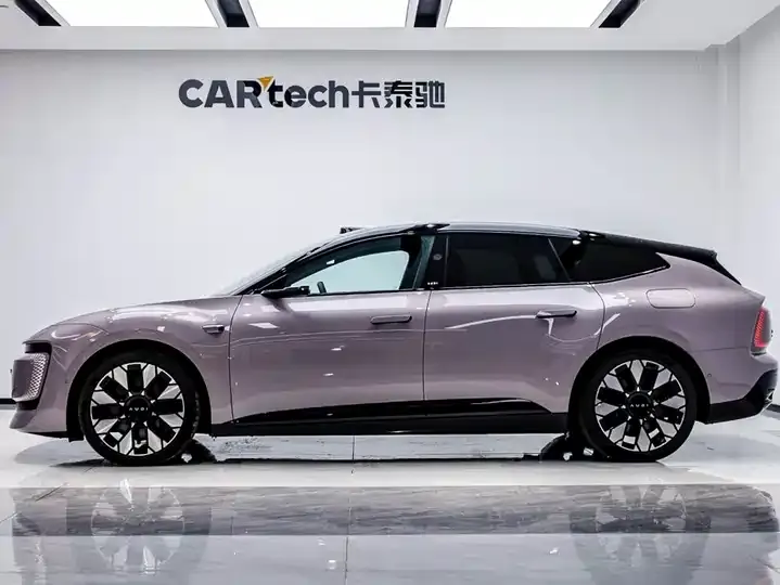 Audi E5 Sportback 2026 flagship quattro model 3