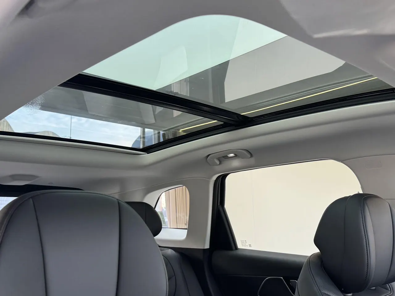 Chery 2025 Fengyun T9 C- DM 1.5T 120 Long Endurance Edition Honorable 5-seat Lithium Iron Phosphate Automatic Gear 14