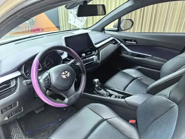 Toyota C- HR 2020 2.0L Comfort Edition 5