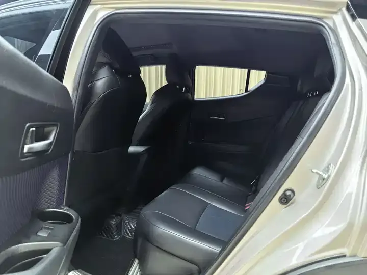 Toyota C- HR 2020 2.0L Comfort Edition 8