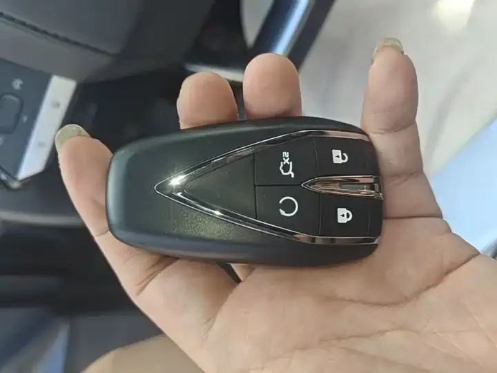 ChangAn UNI-V 2023 1.5T Premium 9