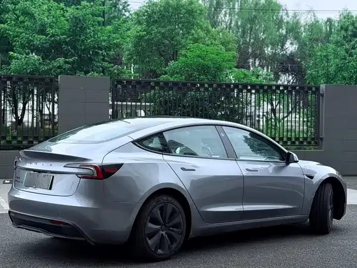 Model 3 2025 long-range all-wheel drive 10