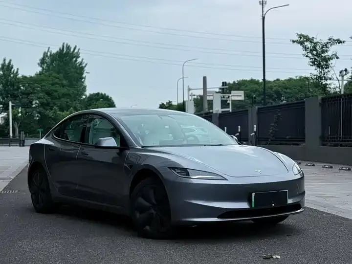 Model 3 2025 long-range all-wheel drive 2