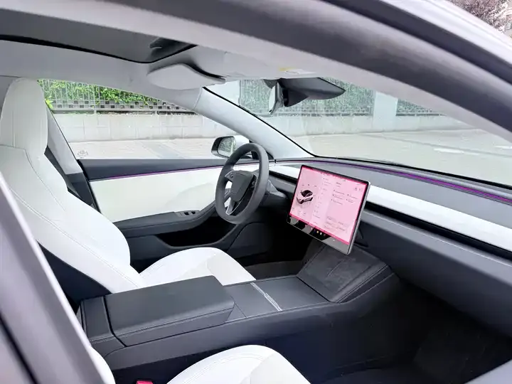 Model 3 2025 long-range all-wheel drive 8