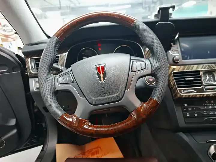 HongQi H7 2021 2.0T Ultimate Edition 6