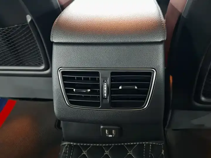 HongQi H7 2021 2.0T Ultimate Edition 8