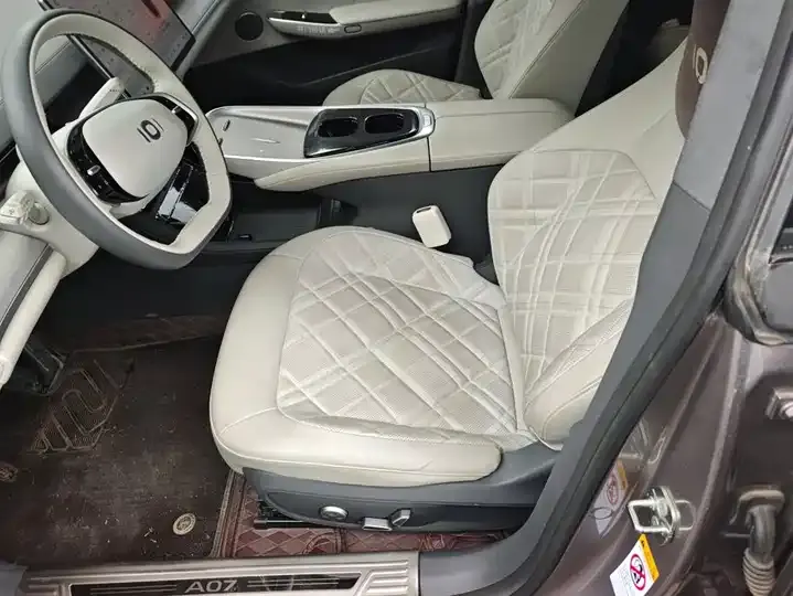 ChangAn QiYuan A07 2023 extended range 200 Max 9