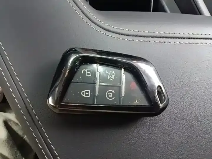 Cadillac CT5 2024 28T Luxury Pro 9