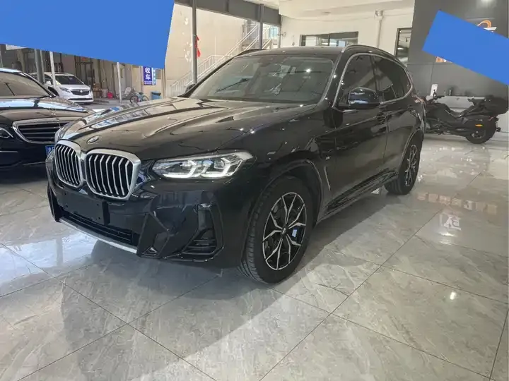 Открыть галерею: BMW X3 2023 xDrive25i M sports suit