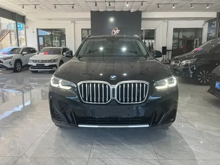BMW X3 2023 xDrive25i M sports suit 2