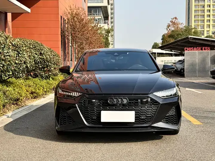 Audi A7L 2024 45 TFSI quattro S-line Black Samurai Edition 2