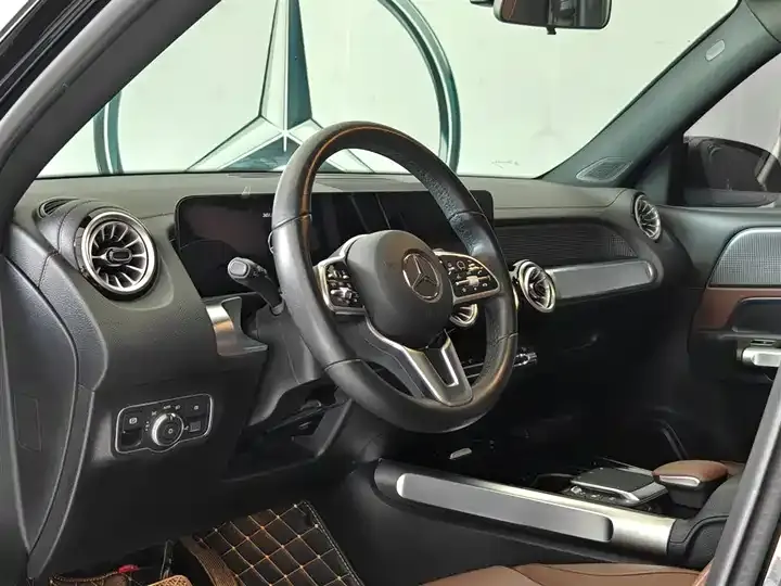 Mercedes Benz GLB 2023 GLB 220 Dynamic 6