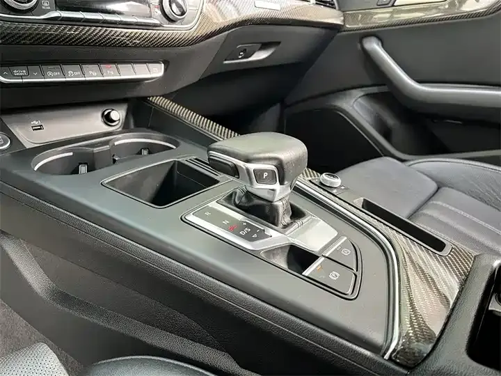 Audi A4L 2020 40 TFSI quattro Deluxe Dynamic 12