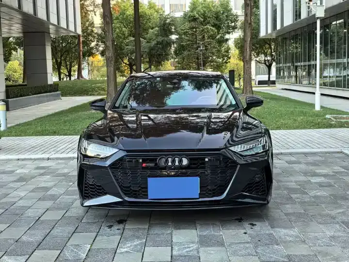 Audi A7 2021 40 TFSI Luxury Model 2