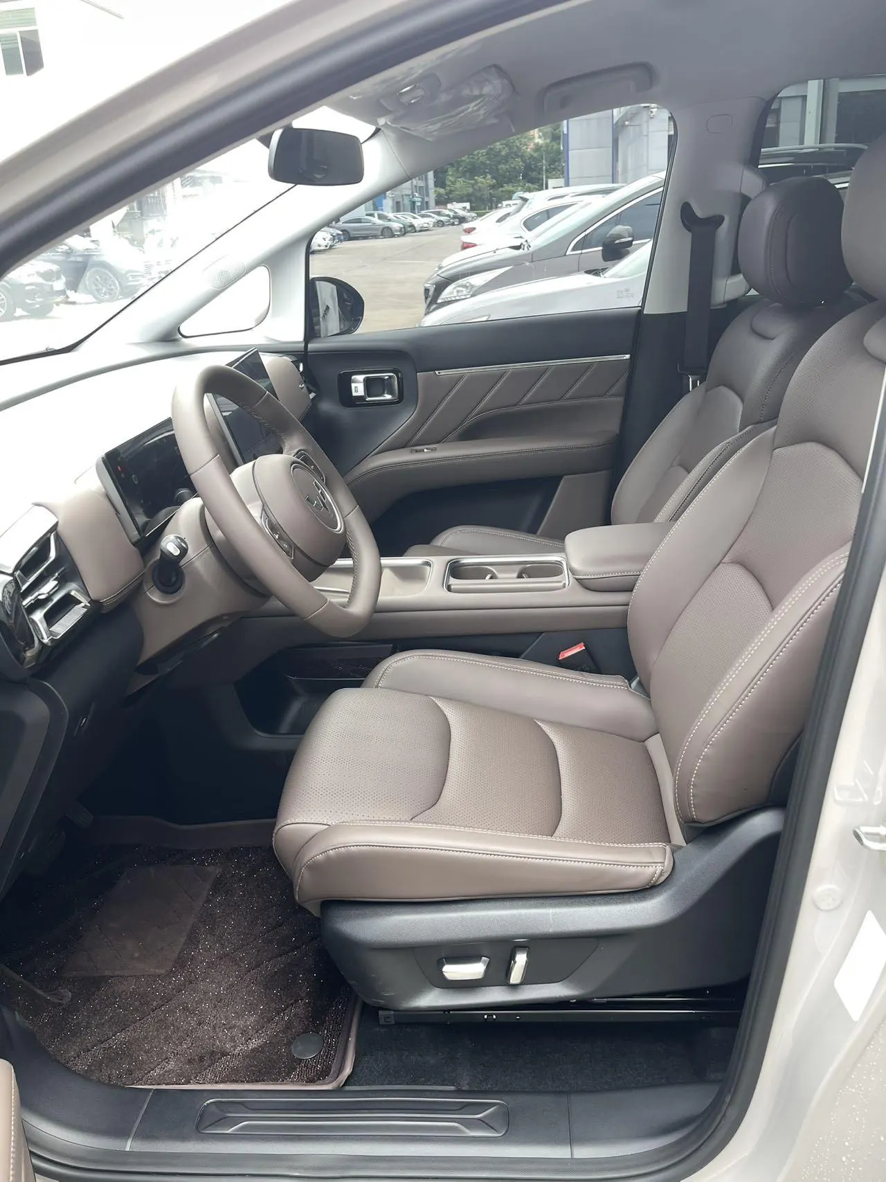 WuLing 2025 Starlight 730 1.5 Stepless 125km Luxury Automatic Transmission 2