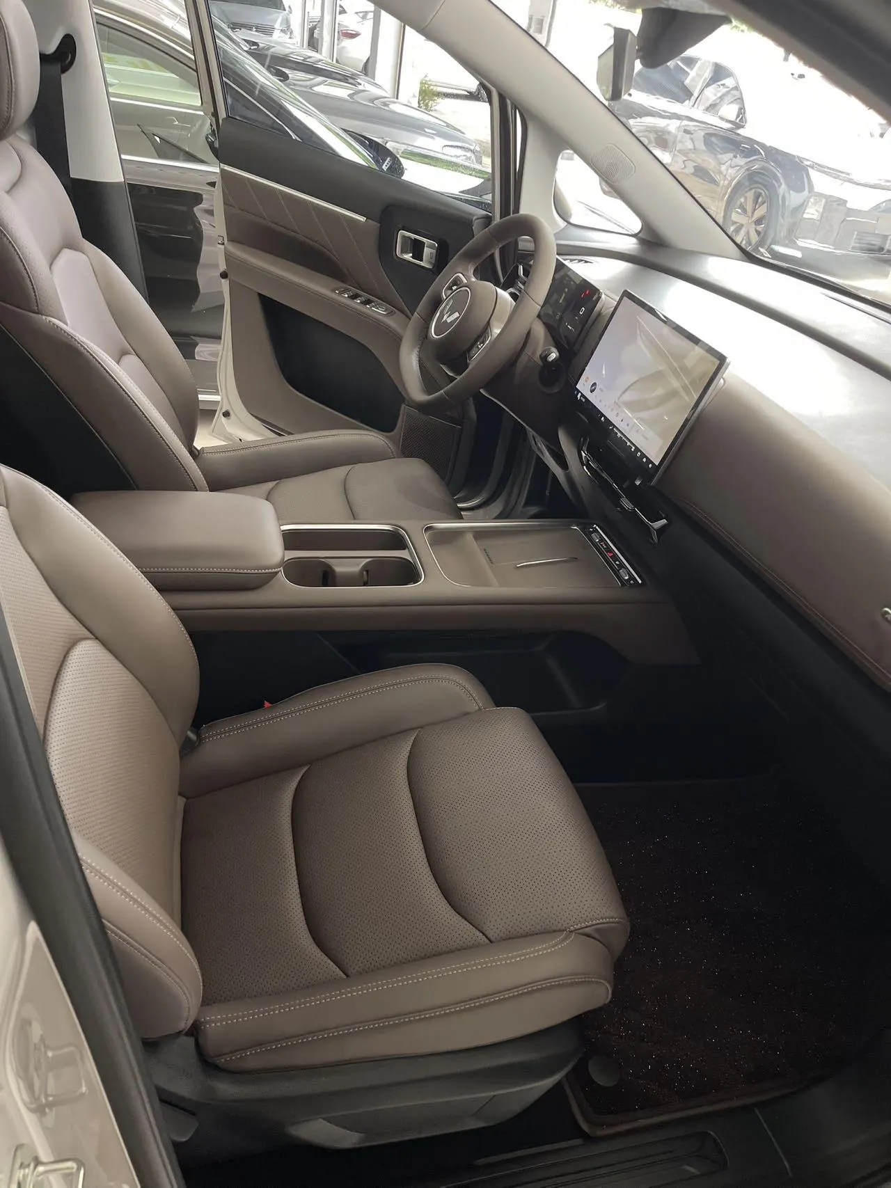 WuLing 2025 Starlight 730 1.5 Stepless 125km Luxury Automatic Transmission 3