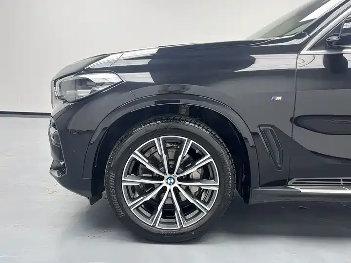 BMW X5 (Imported) 2022 xDrive30i M Sports Suit 4