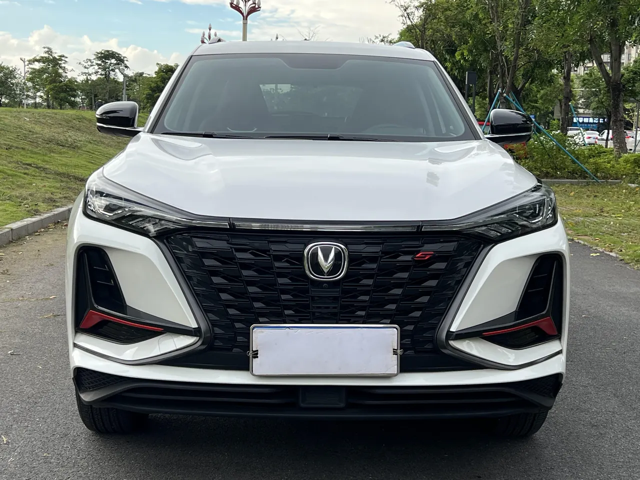 ChangAn 2022 CS75 PLUS 1.5T Luxury Automatic Gear 4