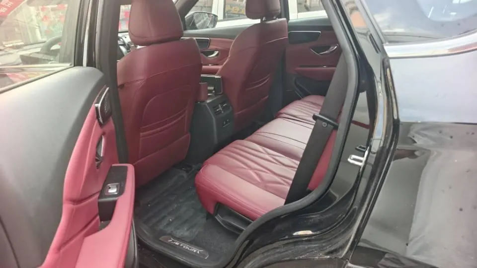 Jetour 2025 X70 PLUS 1.5T Champion Edition PRO 5-seater automatic transmission 6