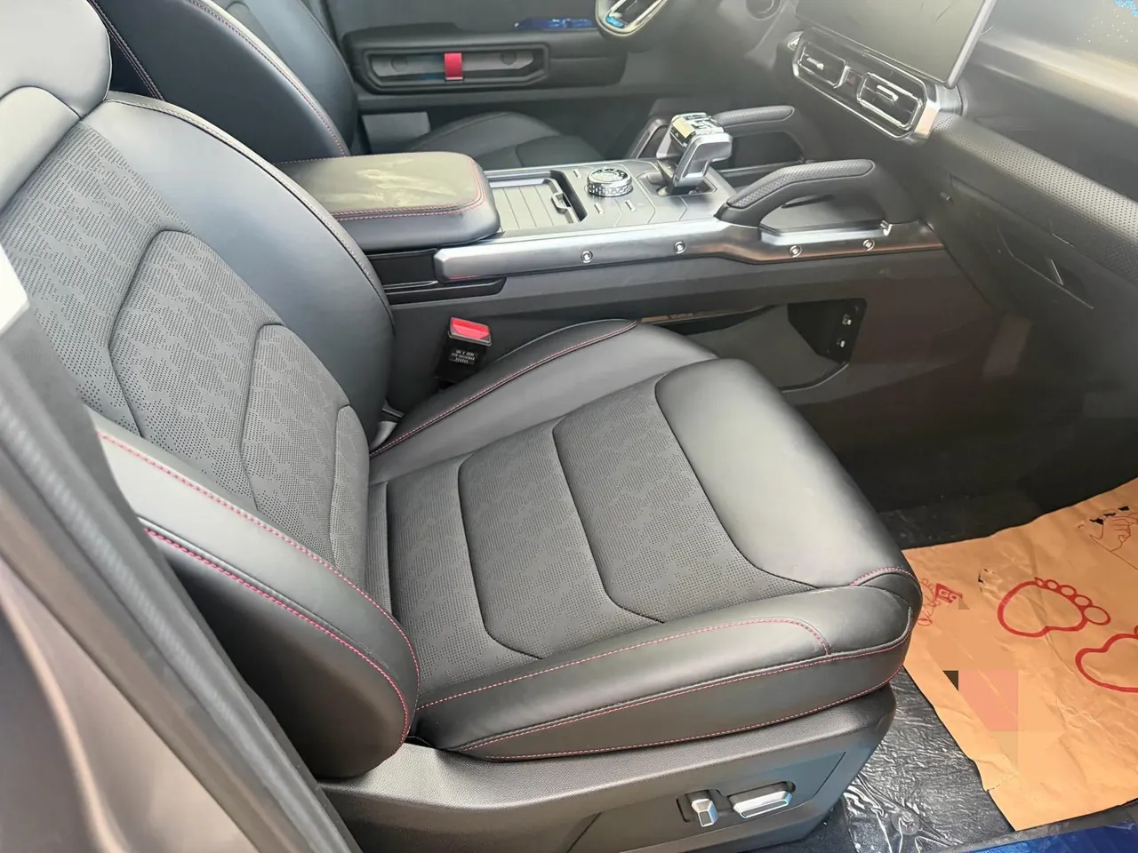 Jetour 2025 model Traveler 2.0TD XWD Off-road Automatic 5