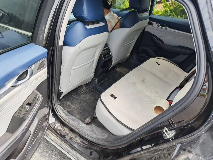 Geely 2023 Xingrui 2.0TD Honorable Automatic Transmission 3