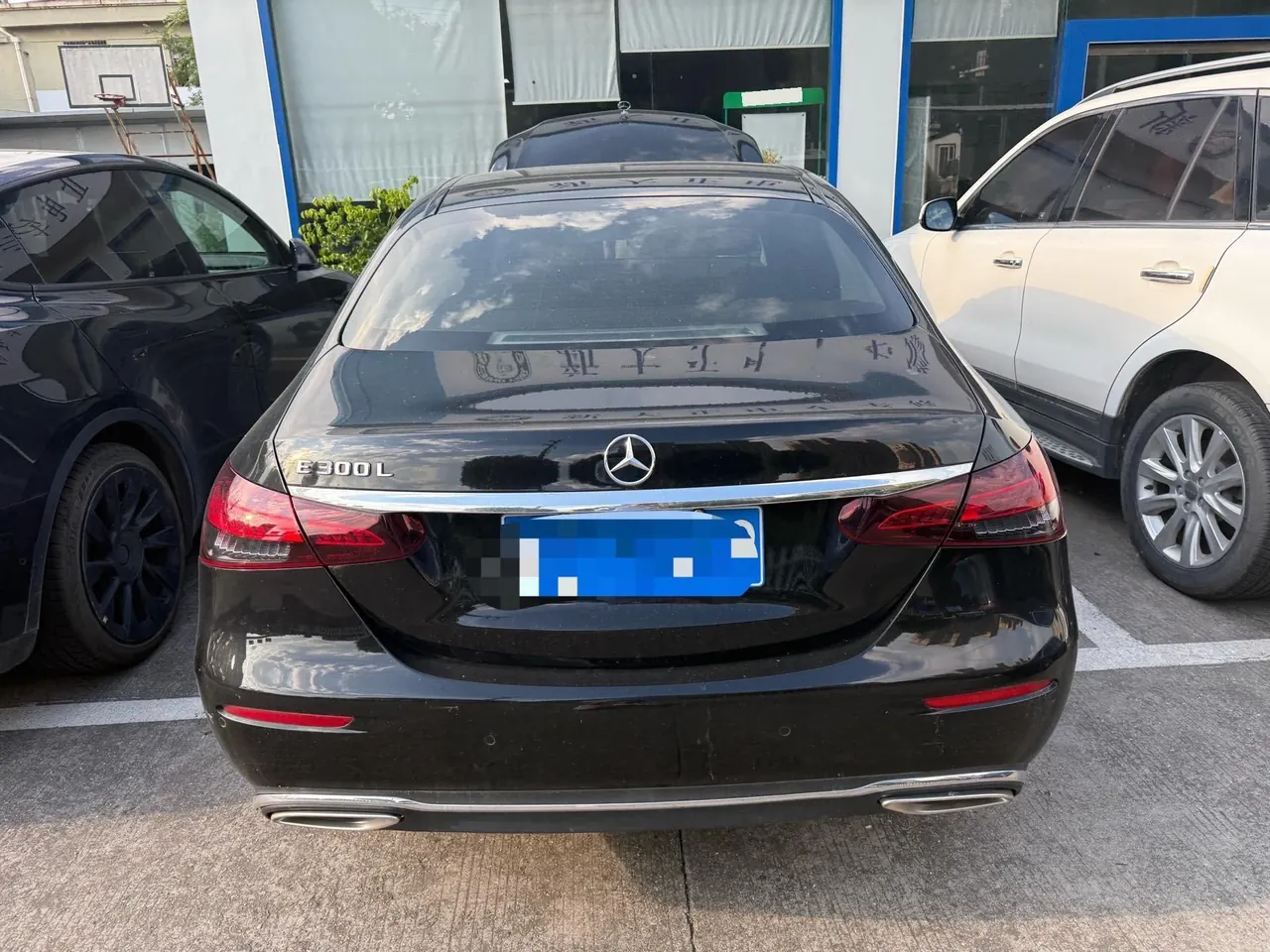 Mercedes Benz E Class 2023 E 300 L 2.0T Luxury Automatic Gear 3