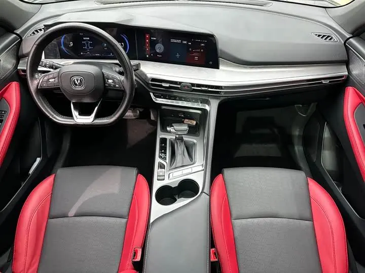 ChangAn CS35PLUS 2022 Blue Whale NE 1.4T DCT Honorable Model 10