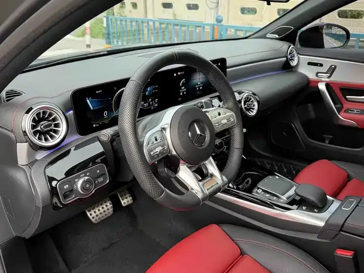 Mercedes Benz Class A AMG 2022 AMG A 35 L 4MATIC 8