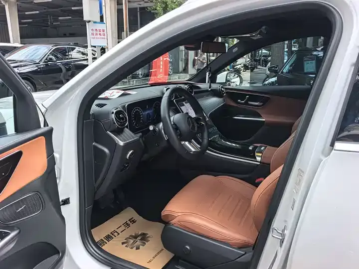 Mercedes Benz GLC 2023 GLC 300 L 4MATIC Dynamic 5-seat 6
