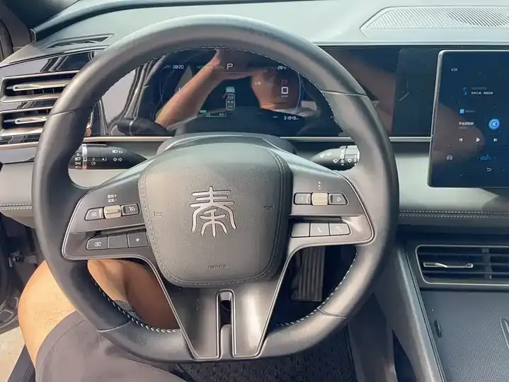 2024 Qin L DM-i 80km Leading Edition 4