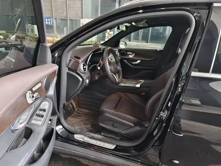 Mercedes Benz GLC 2021 GLC 260 L 4MATIC Luxury 11