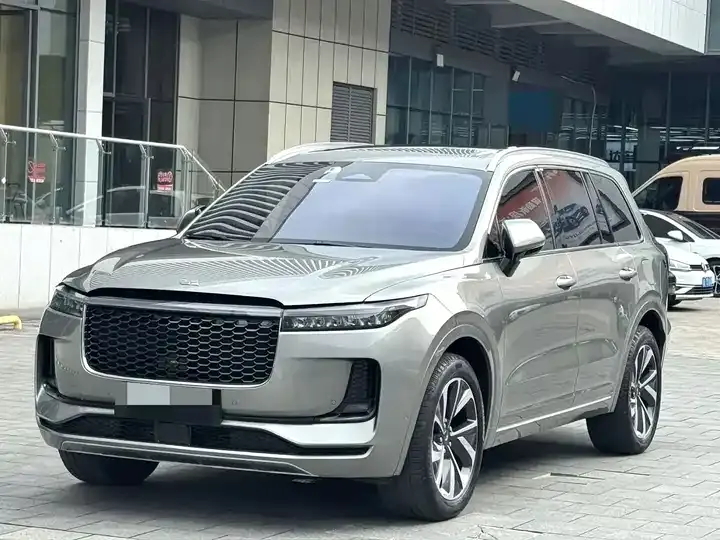 Li ONE 2021 extended 6-seat version - View 1