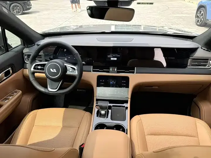Li ONE 2021 extended 6-seat version 6