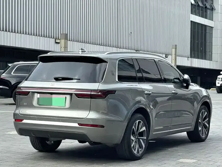 Li ONE 2021 extended 6-seat version 7
