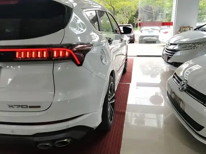 Jetour X70 PLUS 2021 1.6T DCT PRO 7 8
