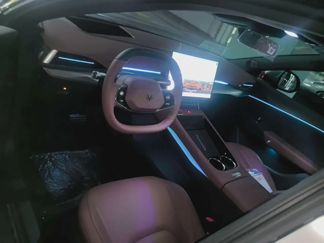 ARCFOX 2026 α S 5 650 yuan Four-wheel Drive Edition 390kW Automatic Gear 2