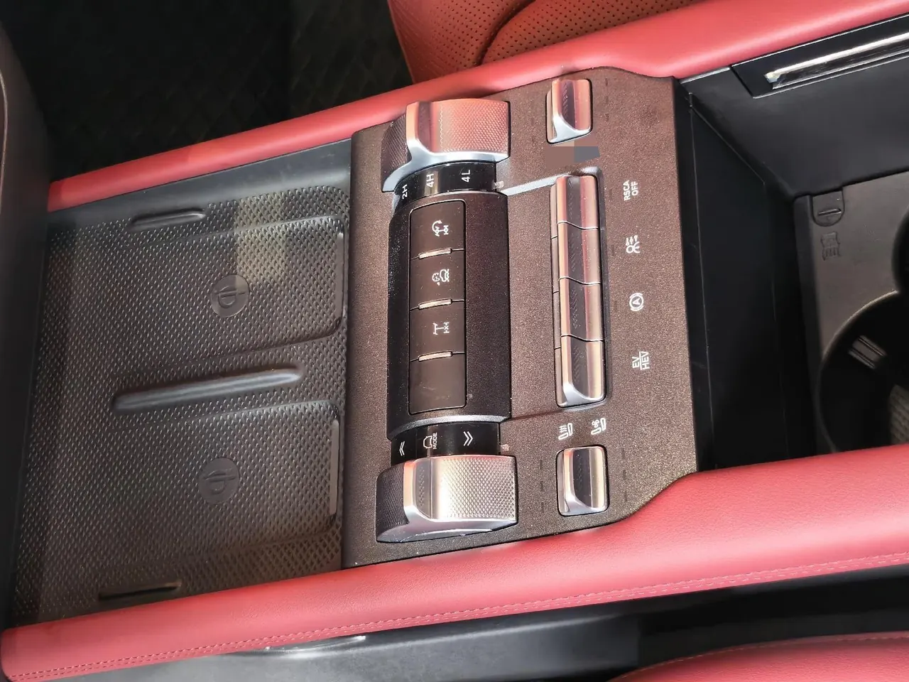 Tank 2025 model Tank 300 Hi4-T 2.0T Hi4-T automatic transmission 9