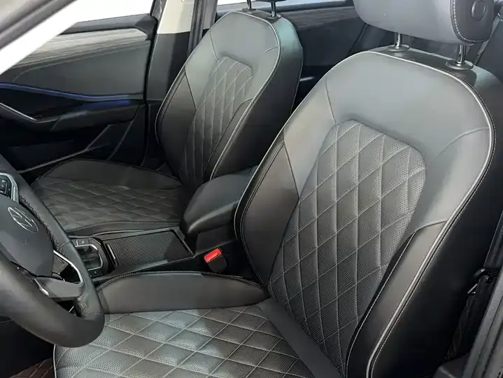 Sagittarius 2023 300TSI DSG Exceed Edition 12