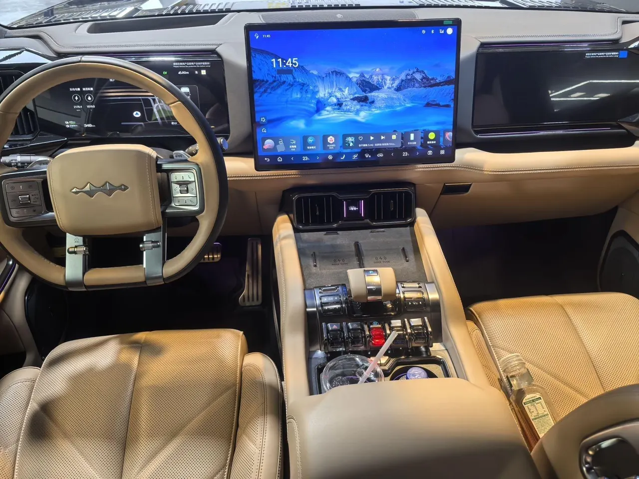 FangChengBao 2025 Leopard 8 2.0T Stepless Zhiyong Flagship Edition 7-seat Automatic Gear 4