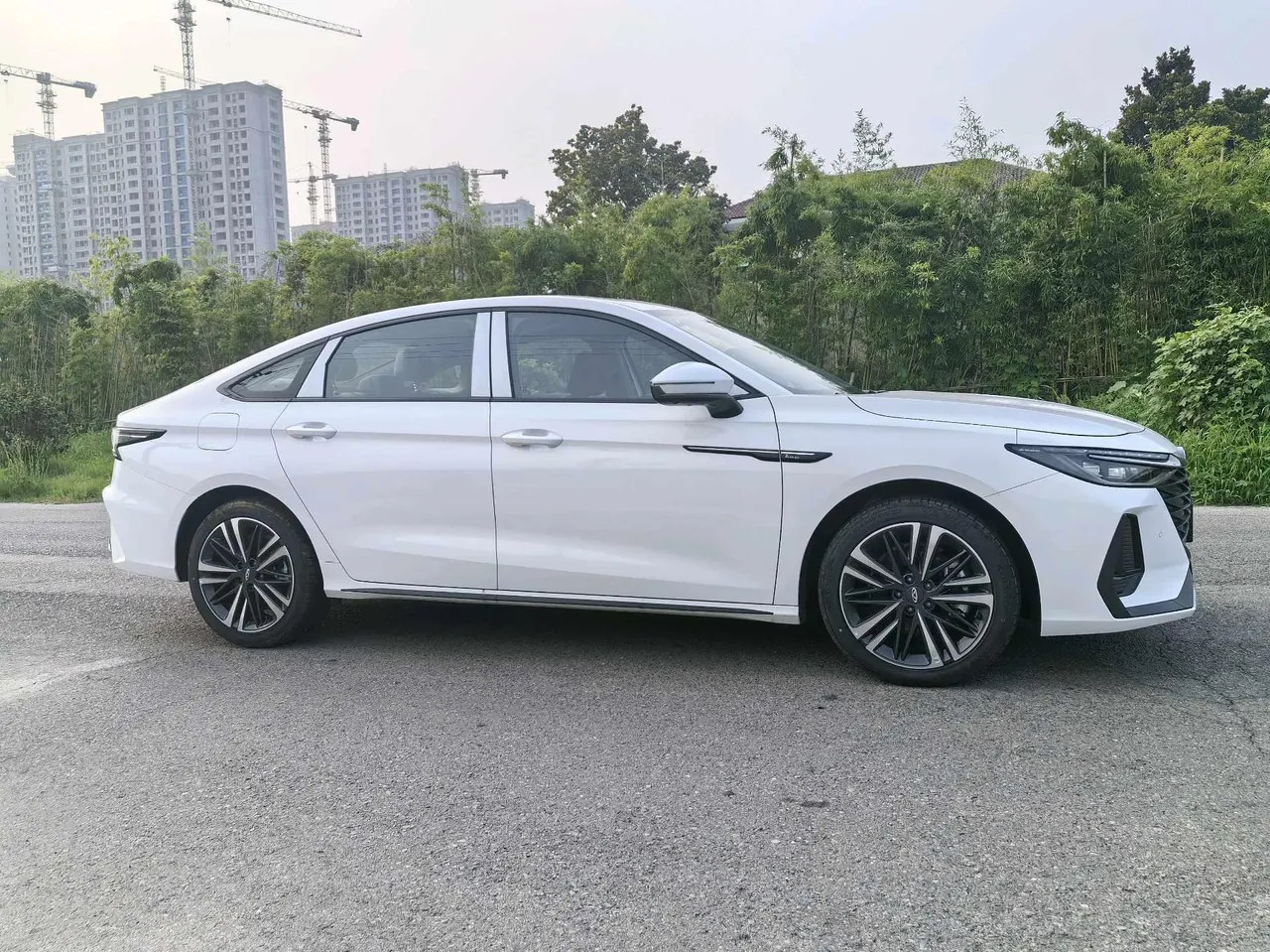 Chery 2025 Erez 8 2.0T automatic gear 4