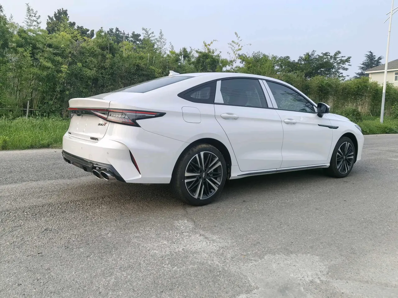 Chery 2025 Erez 8 2.0T automatic gear 5