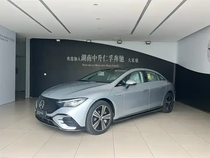 Mercedes Benz EQE 2025 500 4MATIC Pioneer Edition - View 1
