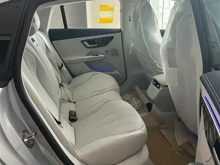Mercedes Benz EQE 2025 500 4MATIC Pioneer Edition 9
