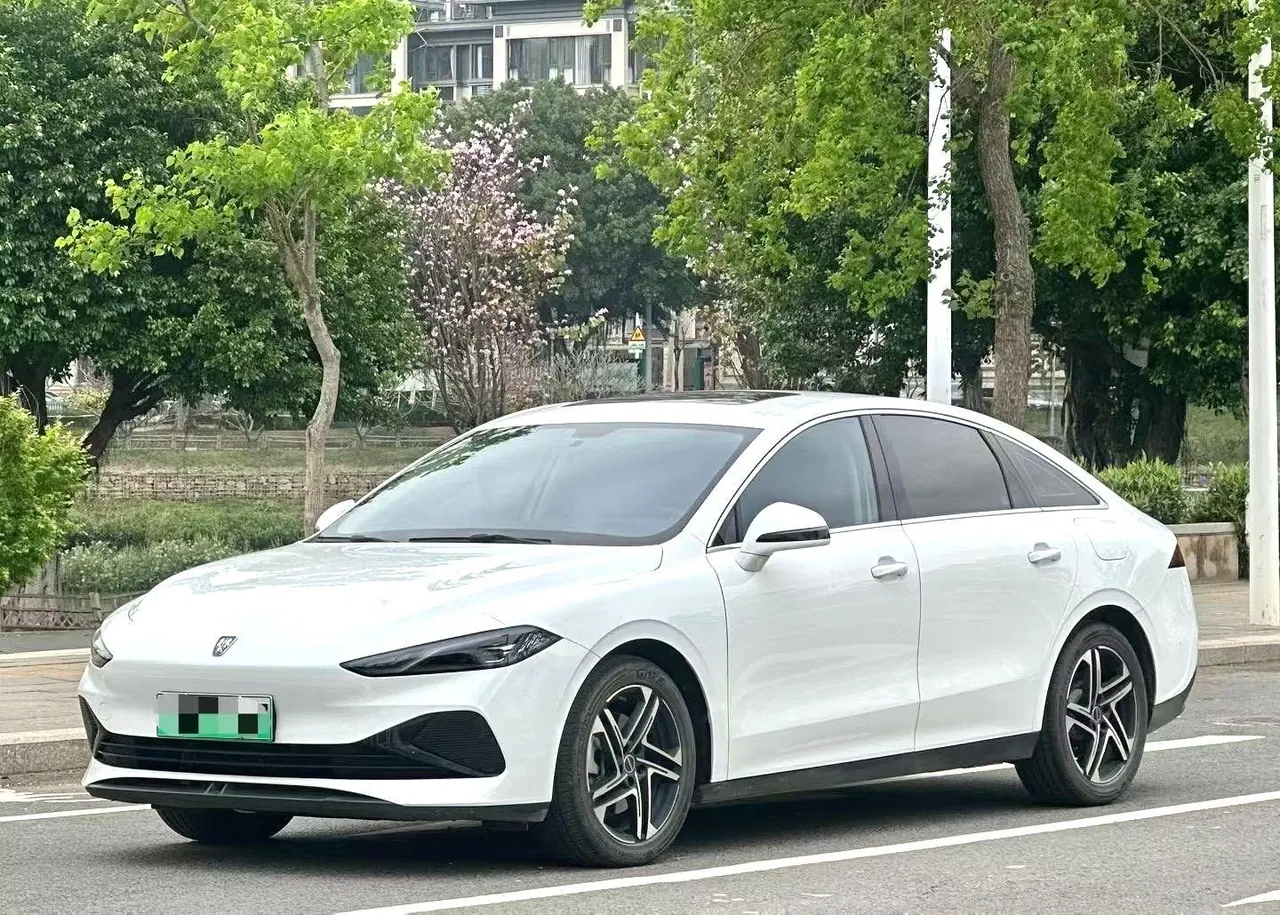 Roewe 2023 D7 DMH 1.5 125km Exceed Edition Automatic Gear - View 1