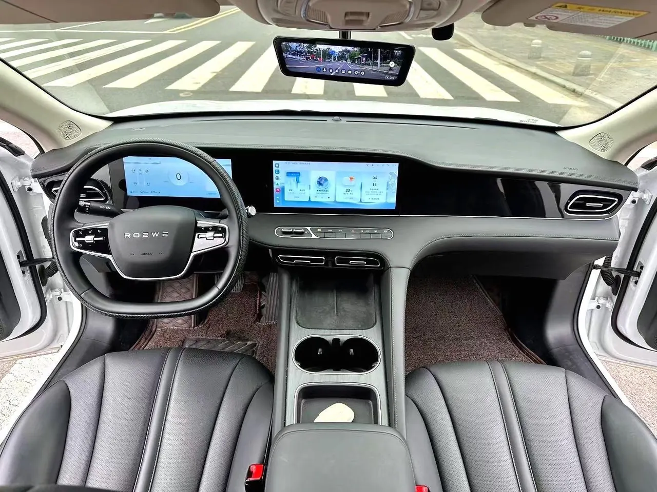 Roewe 2023 D7 DMH 1.5 125km Exceed Edition Automatic Gear 9