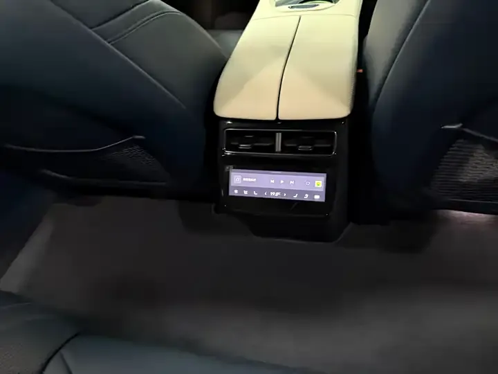 Zeekr 001 2024 WE Edition 95kWh Four-wheel Drive 11