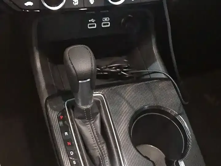 Civic 2023 HATCHBACK 240TURBO CVT Sharp Edition 10
