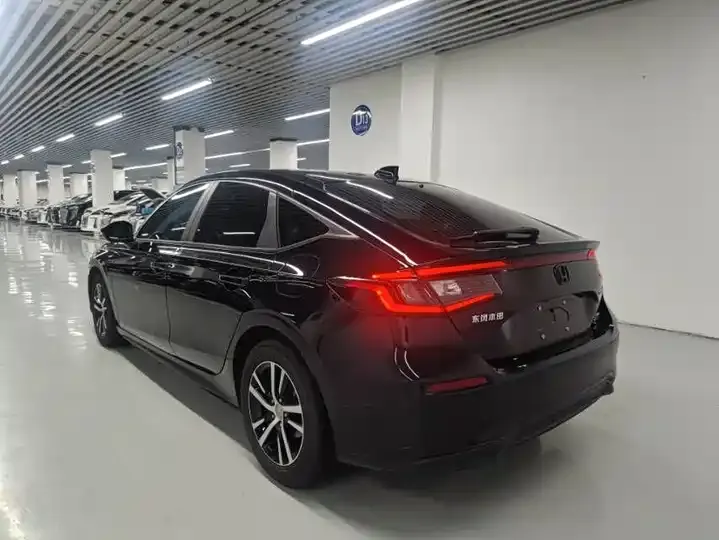 Civic 2023 HATCHBACK 240TURBO CVT Sharp Edition 8