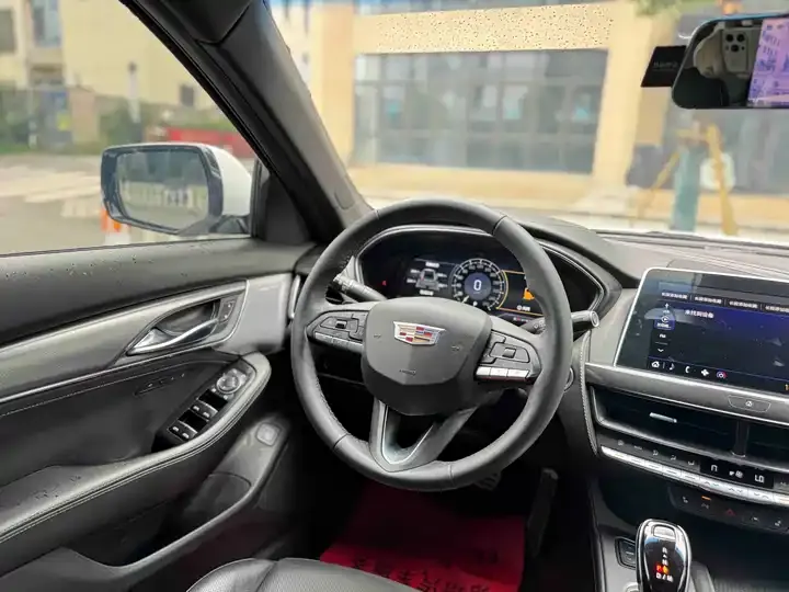 Cadillac CT5 2022 28T Honorable Model 8